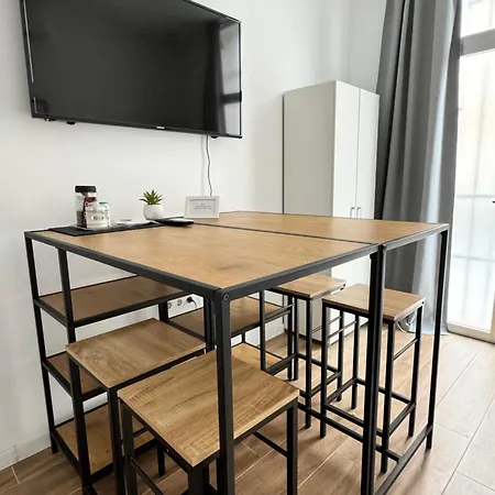 Privada Con Baño Privado Ii * Valencia