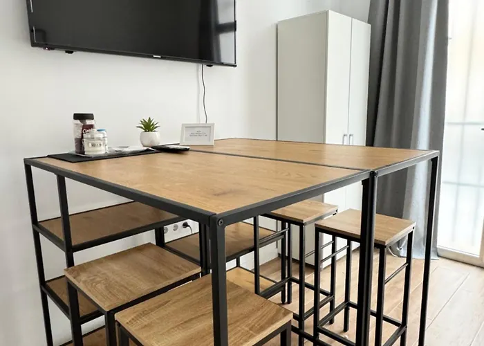 Privada Con Baño Privado Ii * Valencia